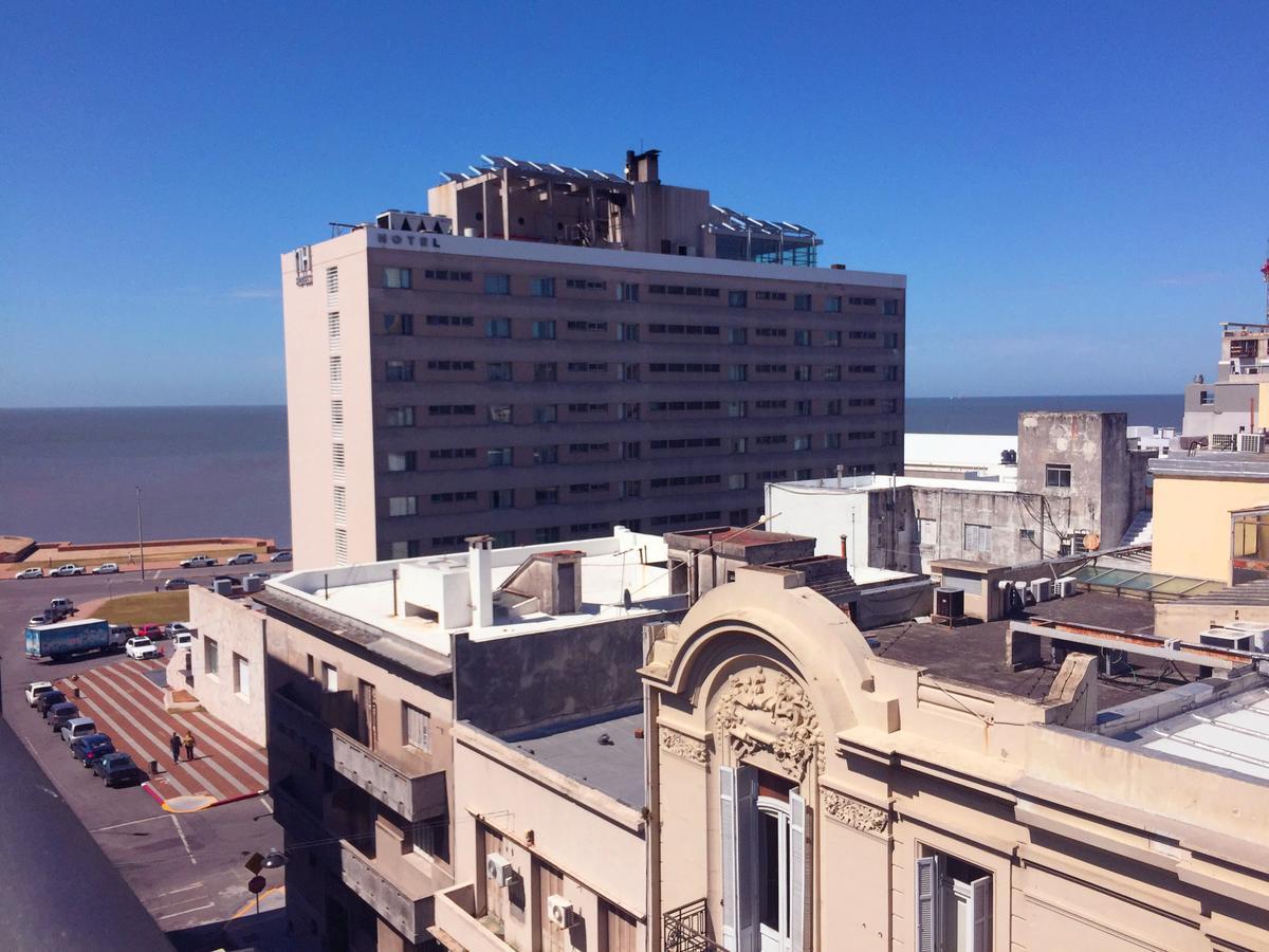 Circus Hostel&Hotel Montevideo Exterior foto